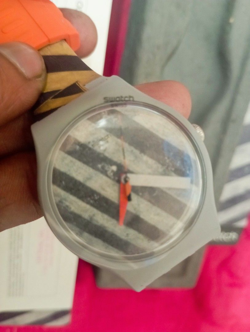 Swatch (Category: Luxury Watches) located in Manila. Submitted by janray29 (Listing ID 1463383812, Image 3). Description: PTPA FOR SALE RUSH!!!! SWATCH X JOSE SANTOS III Crossing Over Yellow and Black New Gen Art Special Watch brandnew pa hindi pa nagagamit may plastic pa ang lens complete papers ,box and manual yung details ng watch nasa picture brand new pa hindi pa nagagamit $180 dollars on Swatch Store for now price 5,000 pesos may bawas sa s