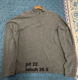 (Category: ) located in . Submitted by used.clothes (Listing ID 1463404016, Image 1). Description: .