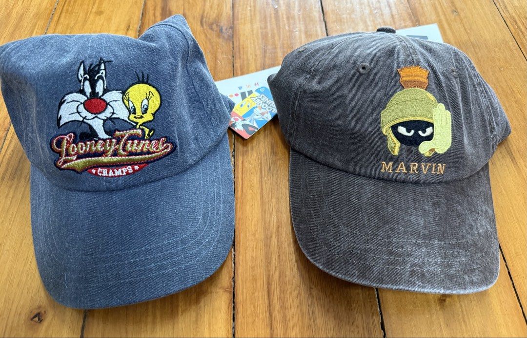 Sylvester and Tweety Bird Cap (Category: Caps & Hats) located in Manila. Submitted by a.c.shop (Listing ID 1463356980, Image 1). Description: Price is each Marvin - sold.