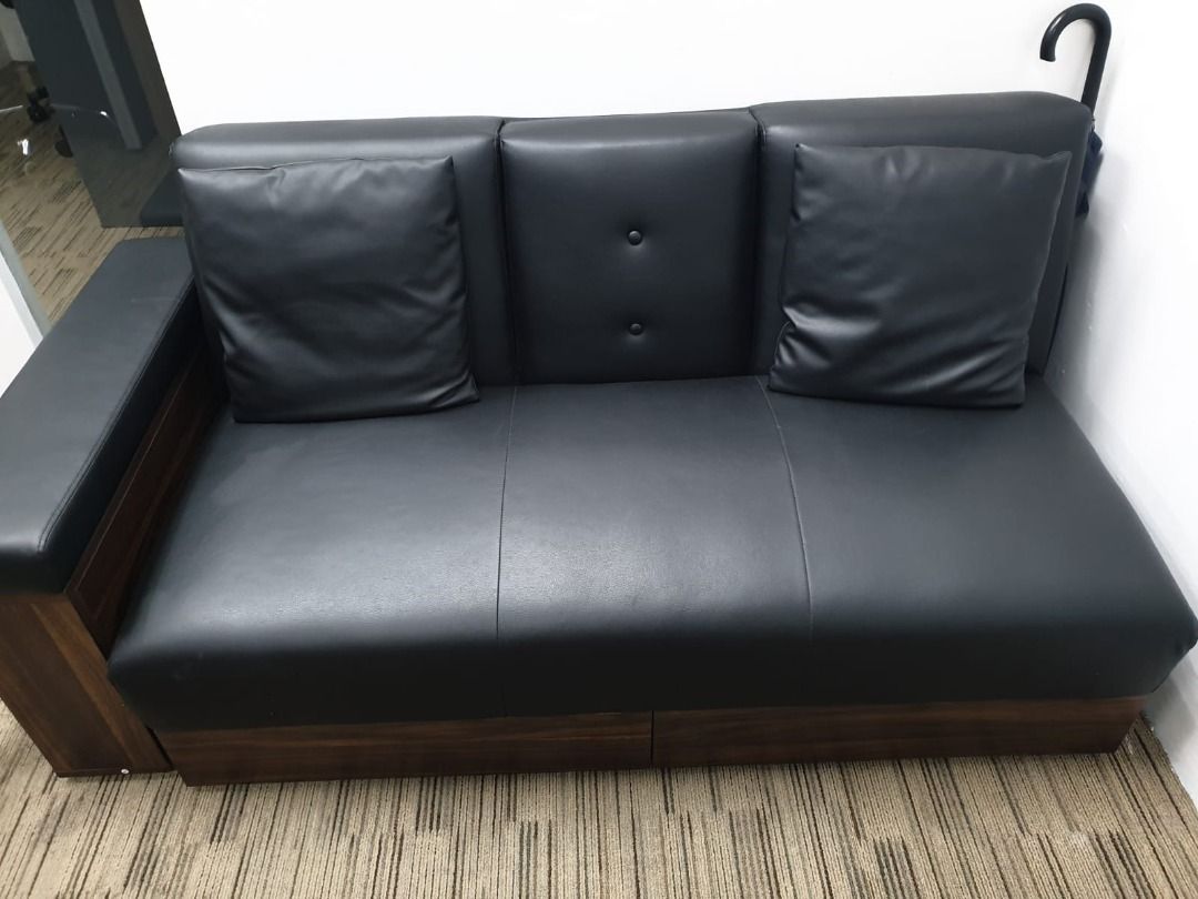 Table &Sofa (Category: Other Home Furniture) located in Singapore. Submitted by vsm1955a-93445 (Listing ID 1463366360, Image 1). Description: .