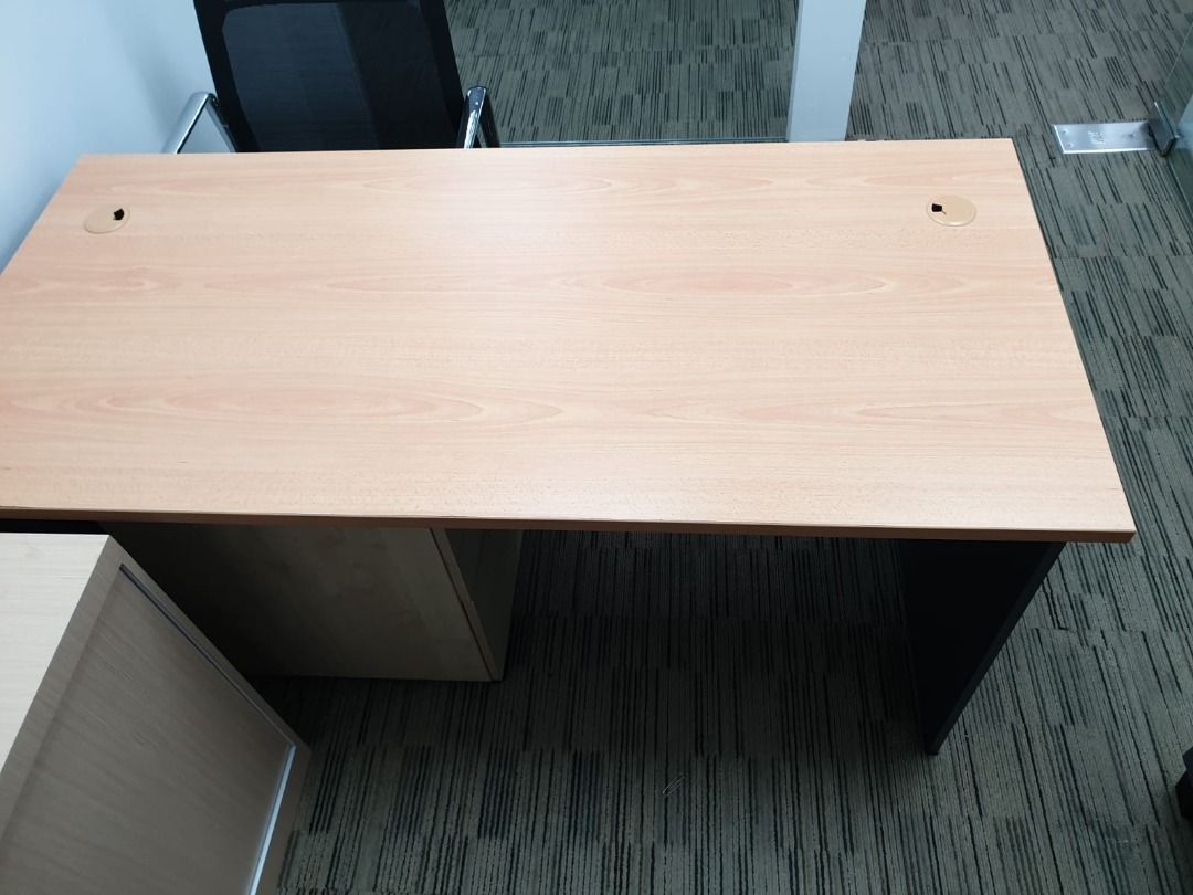 Table &Sofa (Category: Other Home Furniture) located in Singapore. Submitted by vsm1955a-93445 (Listing ID 1463366360, Image 2). Description: .