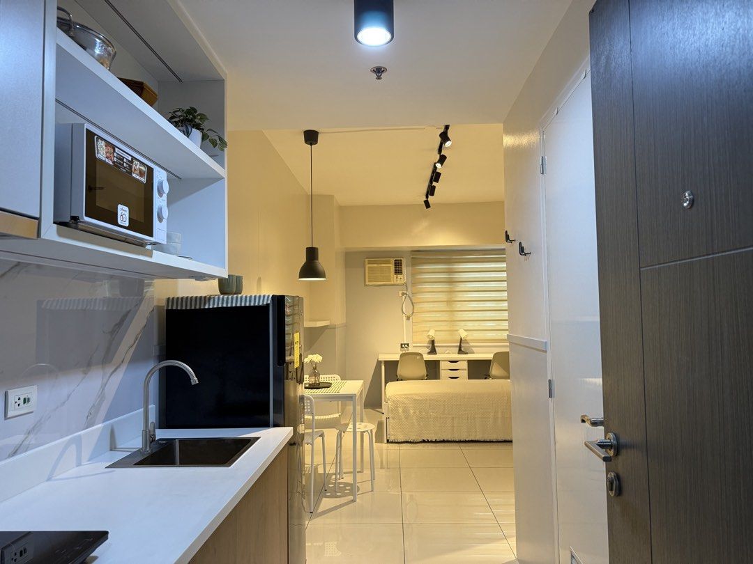 Taft Avenue Studio Unit for Lease (Category: Apartments & Condos) located in Del Monte. Submitted by kayglennytayo (Listing ID 1463464171, Image 2). Description: green residences - taft ave manila 24sqm newly renovated fully furnished near dlsu and other universities 2 mos security deposit, 2 mos advance min 1 year contract PDCs required .
