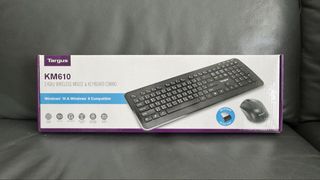 （分類：）位於 。 由 justsellingthingsxd 提交（商品編號 1463339768，圖片 1）。簡介： 。
