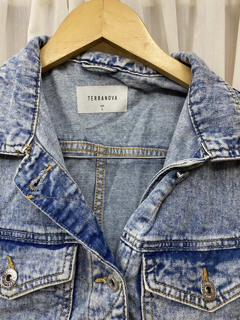 Terranova Denim Top (Category: Blouses) located in Trece Martires City. Submitted by reloveandrestyle (Listing ID 1463447966, Image 2). Description: S-M.