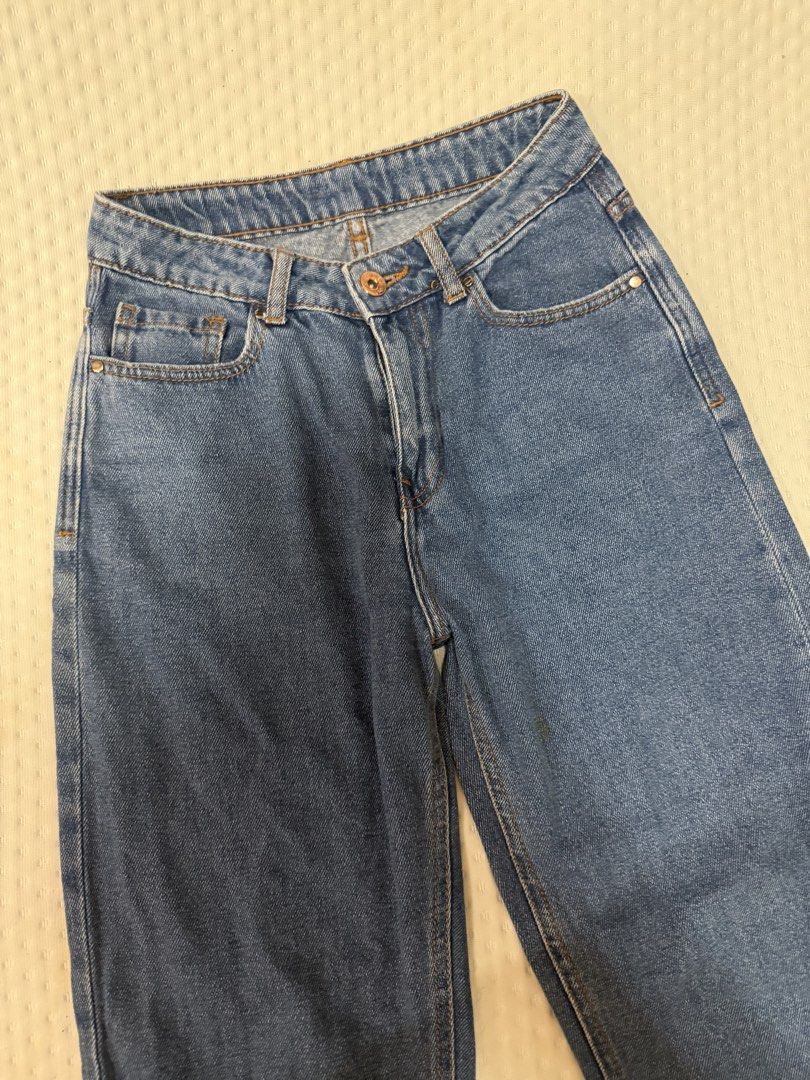 Terranova Mom Jeans (Category: Jeans) located in Quezon City. Submitted by pinkyswearshop (Listing ID 1463367108, Image 2). Description: .
