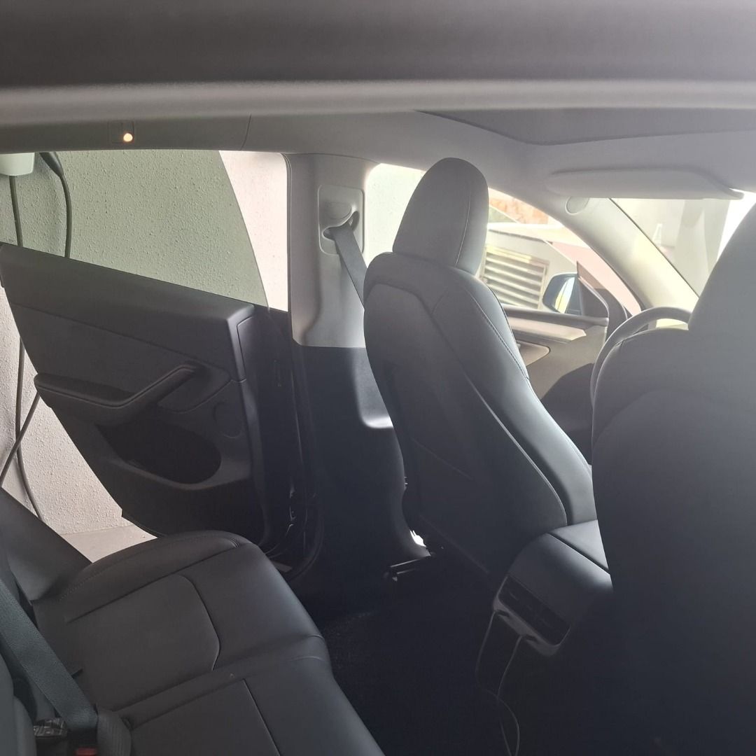 Tesla Model Y Tesla Model Y Auto (Category: Used Cars) located in Caloocan City. Submitted by grandfalcon.bca09b (Listing ID 1463527077, Image 2). Description: 2024 Tesla Model Y RWD – For Sale 2024 Tesla Model Y RWD in Black, well-maintained and ready for its next owner. Variant: Model Y RWD Year Model: 2024 Registration: 2025 Color: Black Drive: Rear-Wheel Drive Fuel: Fully Electric Transmission: Automatic Seating Capacity: 5 Coding: No Coding 