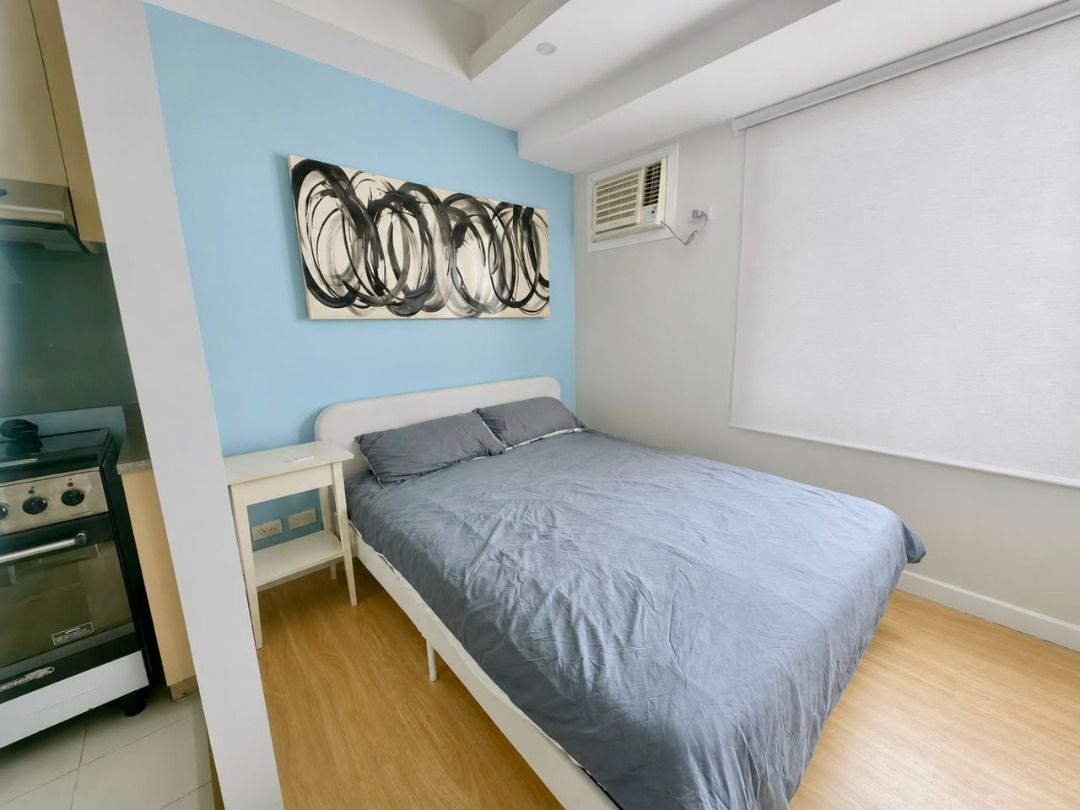 The Grove Tower E (Category: Apartments & Condos) located in Caloocan City. Submitted by chaaaa_04 (Listing ID 1463335458, Image 3). Description: *FOR LEASE* ‼️ 📍 *THE GROVE TOWER E* Area: 21 sqm Bedroom: Studio Condition: Furnished Parking: None 🏷️ *LEASE PRICE: Php 25k exc. of dues* 📷 *Photos:* https://photos.app.goo.gl/JGZVTvwKLWFxyEM5A 📩 *For Inquiries:* Joana Quinagutan Mobile: +639178146015 GARY HABLERO TEAM REMAX Capital www.garyhabler