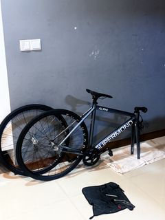 (Category: ) located in . Submitted by lampahbikes (Listing ID 1463429667, Image 1). Description: .