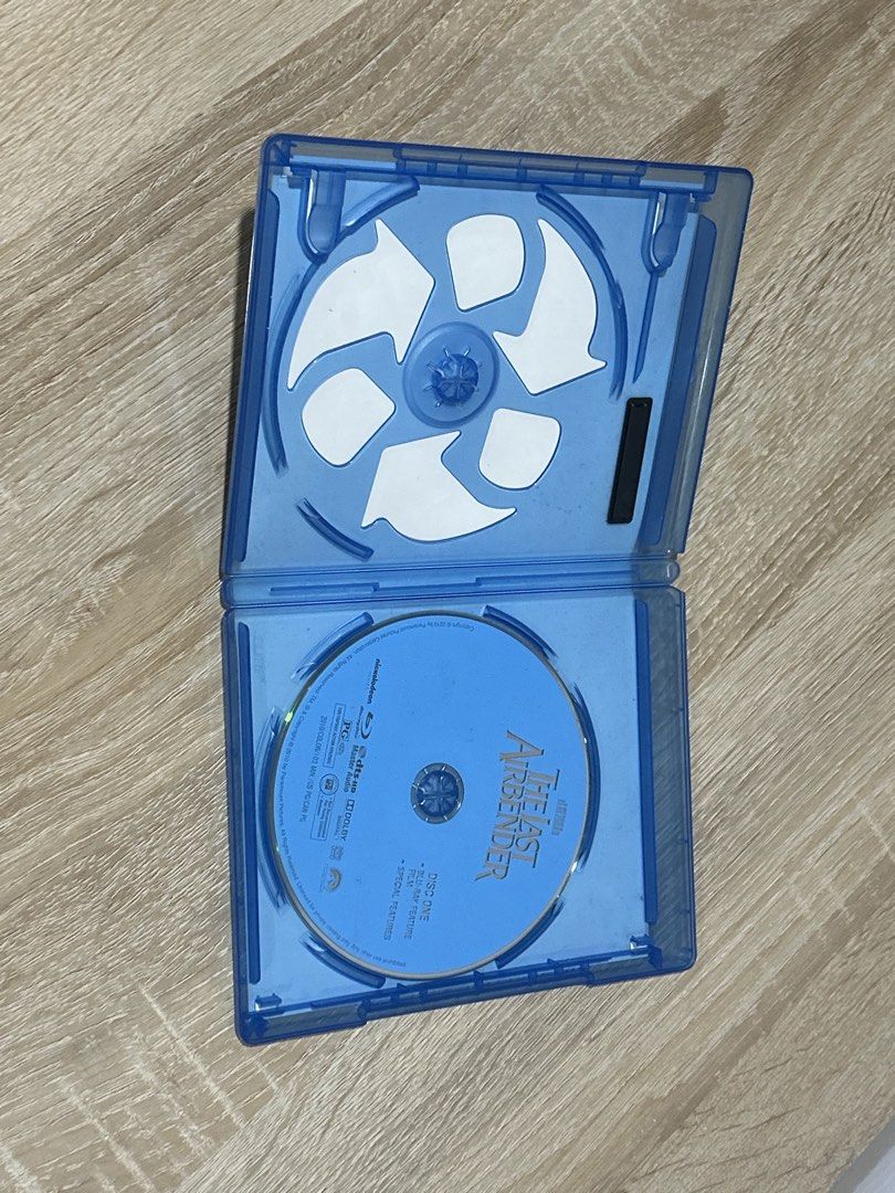 the last air-bender cds (Category: CDs & DVDs) located in Talisay. Submitted by artmeus (Listing ID 1463479302, Image 2). Description: untested po kasi wala na akong dvd player now but the last time nanood po ako nito okay panaman. payment first po thru cashg + shipping fee via jnt qt .