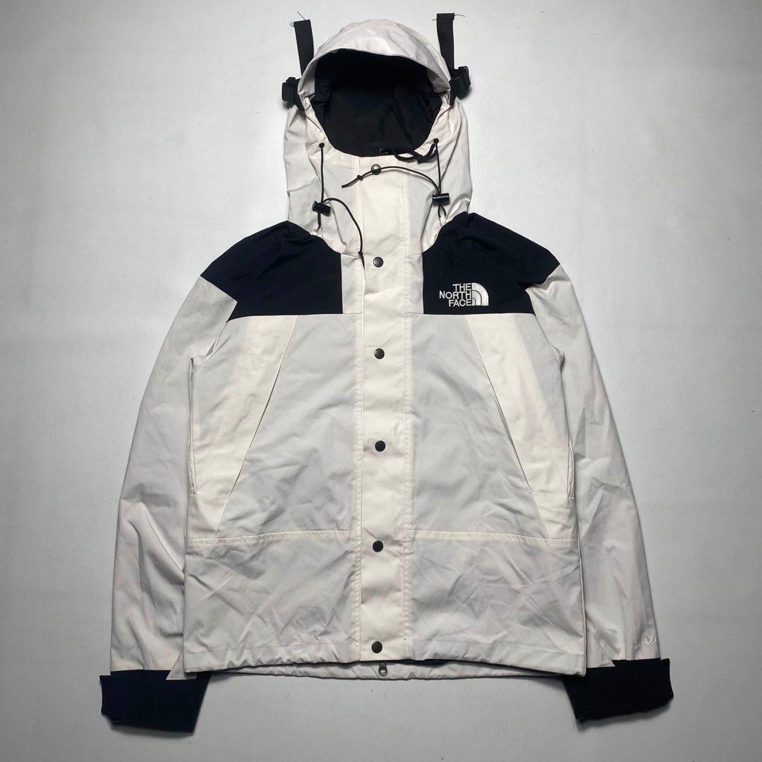 THE NORTH FACE GORETEX JACKET (Category: Coats, Jackets and Outerwear) located in Manila. Submitted by valuable_rags (Listing ID 1463527658, Image 1). Description: THE NORTH FACE GORETEX JACKET CONDITION : EXCELLENT SIZE : XS ON TAG FIT TO LARGE DIMENSIONS: W23.5 x L25.5 ISSUE: NONE .