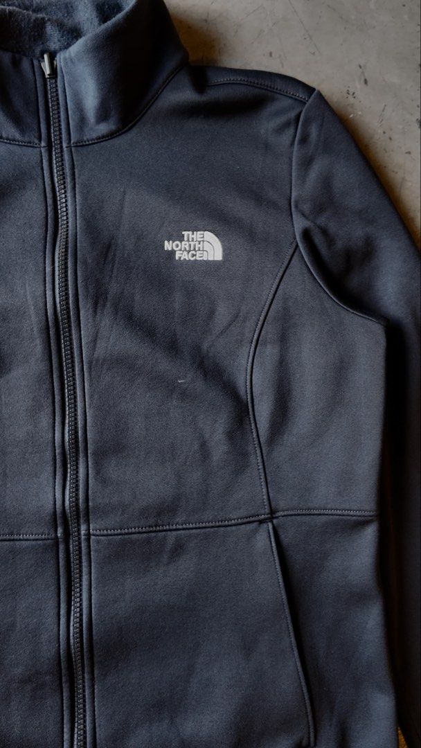 The North Face Grey Fleece Jacket (Category: Coats, Jackets and Outerwear) located in Samal. Submitted by jorts26 (Listing ID 1463368742, Image 2). Description: The North Face Fleece Jacket Dimes19x21 Flaws:None Price:₱550 Condition:Excellent Location:Bataan Shipping:J&T or LBC Negotiable .