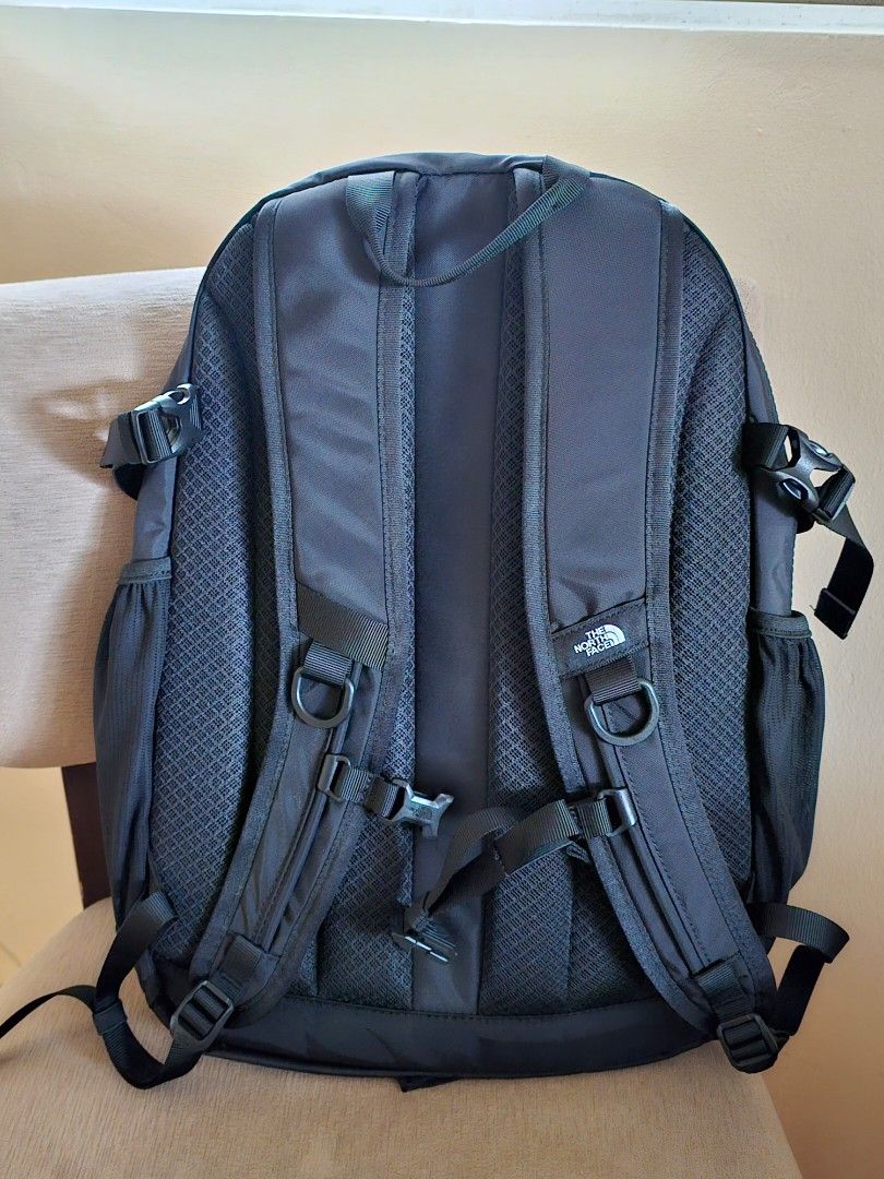 The North Face Mini Shot Daily Backpack Black (Category: Backpacks) located in Paranaque City. Submitted by mab.villareal (Listing ID 1463527416, Image 3). Description: Brand new The North Face Mini Shot backpack. Bought in Korea. With tags attached.