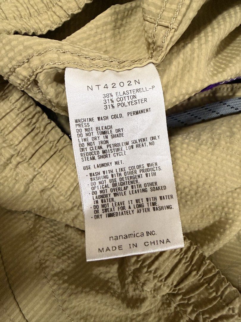 The North Face Purple Label 短褲 （分類：短褲）位於 Hong Kong。 由 uchoiceme 提交（商品編號 1463501047，圖片 3）。簡介： 淺卡其色 100%正品 99%New Size 34 橡筋帶褲頭 。