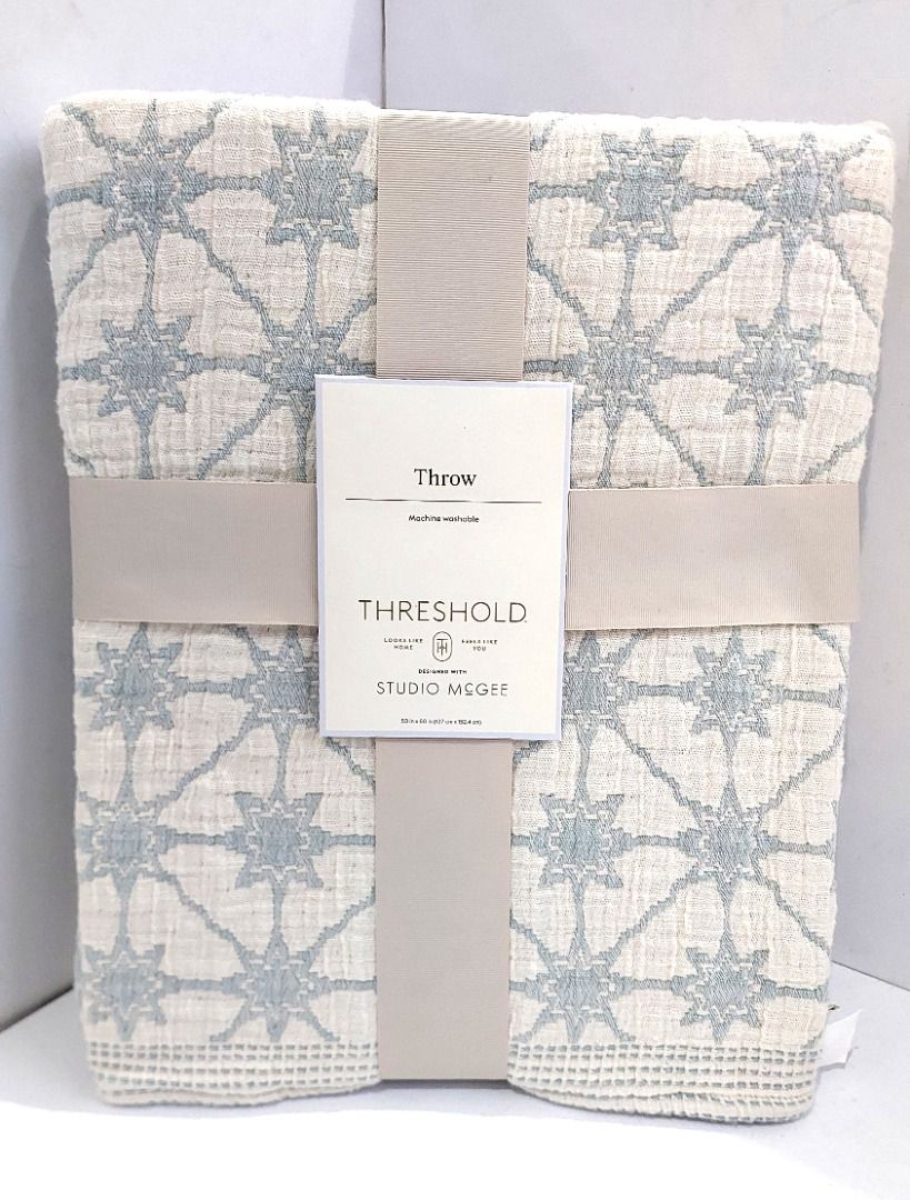 Threshold Studio McGee Throw Sheet NewUSA (Category: Bedding & Towels) located in Mandaluyong City. Submitted by bentapinas (Listing ID 1463376175, Image 1). Description: Brand new Threshold Throw Sheet designed with Studio McGee. Bought directly in the USA. Guaranteed original. Meet ups preferably in Mandaluyong (Boni Ave) or Makati (Rockwell Mall/Makati Ave). MRT Boni station also ok. Any delivery/shipping fees to be paid by buyer. Elevate your