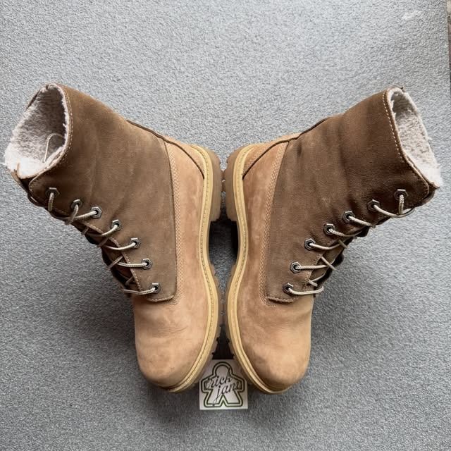 TIMBERLAND 7 EYE AUTHENTIC ROLL TOP WATERPROOF LIGHT BROWN NUBUCK (Category: Boots) located in Cagayan de Oro. Submitted by huntbytrickjam.v2 (Listing ID 1463344692, Image 3). Description: T-MBERLAND 7 EYE AUTHENTIC ROLL TOP WATERPROOF LIGHT BROWN NUBUCK US 7 / EURO 40 / CM 25 EXCELLENT Pair Only Missing Tag M - 2499.