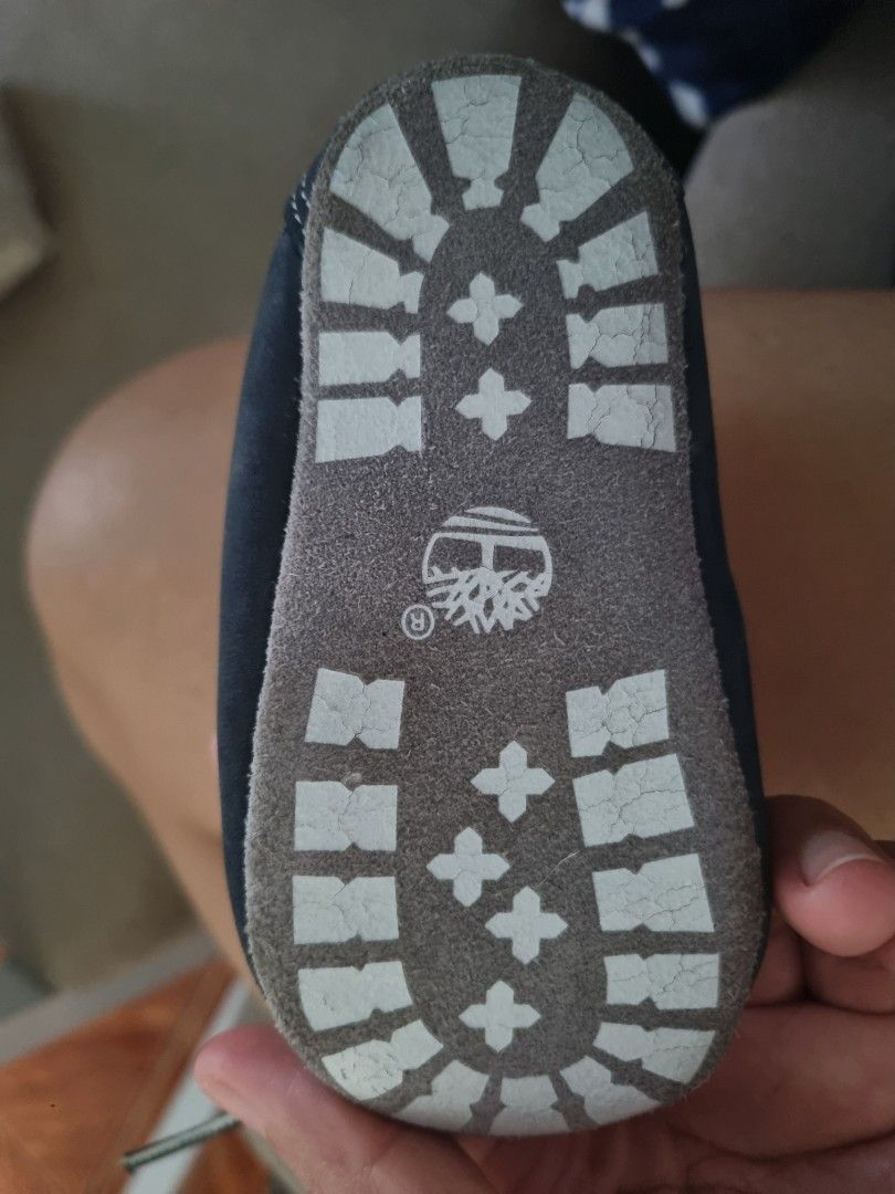 Timberland Baby Shoe (Category: Babies & Kids Fashion) located in Manila. Submitted by beblips (Listing ID 1463412525, Image 3). Description: Good as New Once or Twice lang nagamit Size: 105 cm/ 3C Original Price: 3,500.