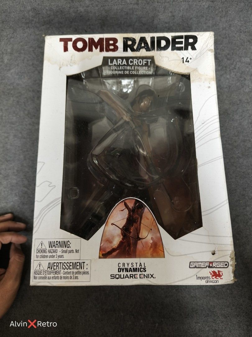 TOMB RAIDER - LARA CROFT - BUST STATUE CRYSTAL DYNAMICS (Category: Figurines & Statues) located in Manila. Submitted by alvinretro (Listing ID 1463410188, Image 1). Description: Tayuman, Manila.