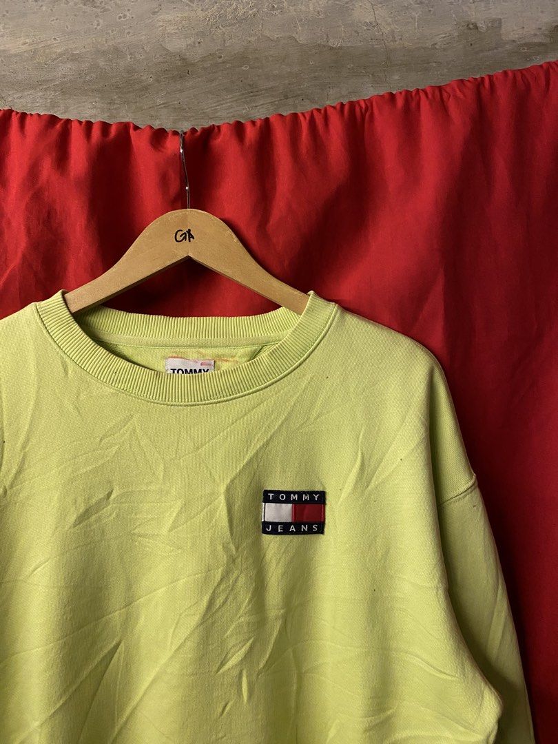 TOMMY HELFIGER (Category: Activewear) located in Minglanilla. Submitted by celathrift (Listing ID 1463469631, Image 2). Description: NO ISSUE NEED WASH ONLY 9/10 COLOR RATE COTTON ON SIZE MEDUIM CAN FIT TO LARGE AS NEW.