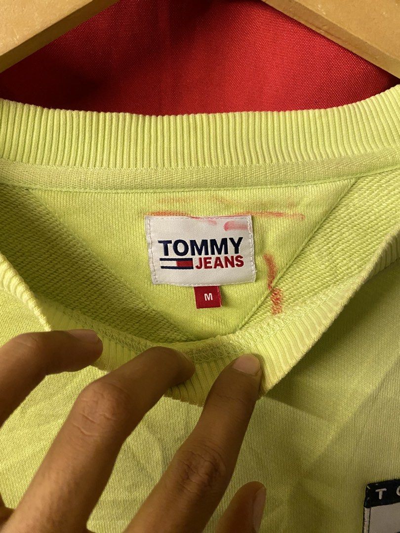 TOMMY HELFIGER (Category: Activewear) located in Minglanilla. Submitted by celathrift (Listing ID 1463469631, Image 3). Description: NO ISSUE NEED WASH ONLY 9/10 COLOR RATE COTTON ON SIZE MEDUIM CAN FIT TO LARGE AS NEW.