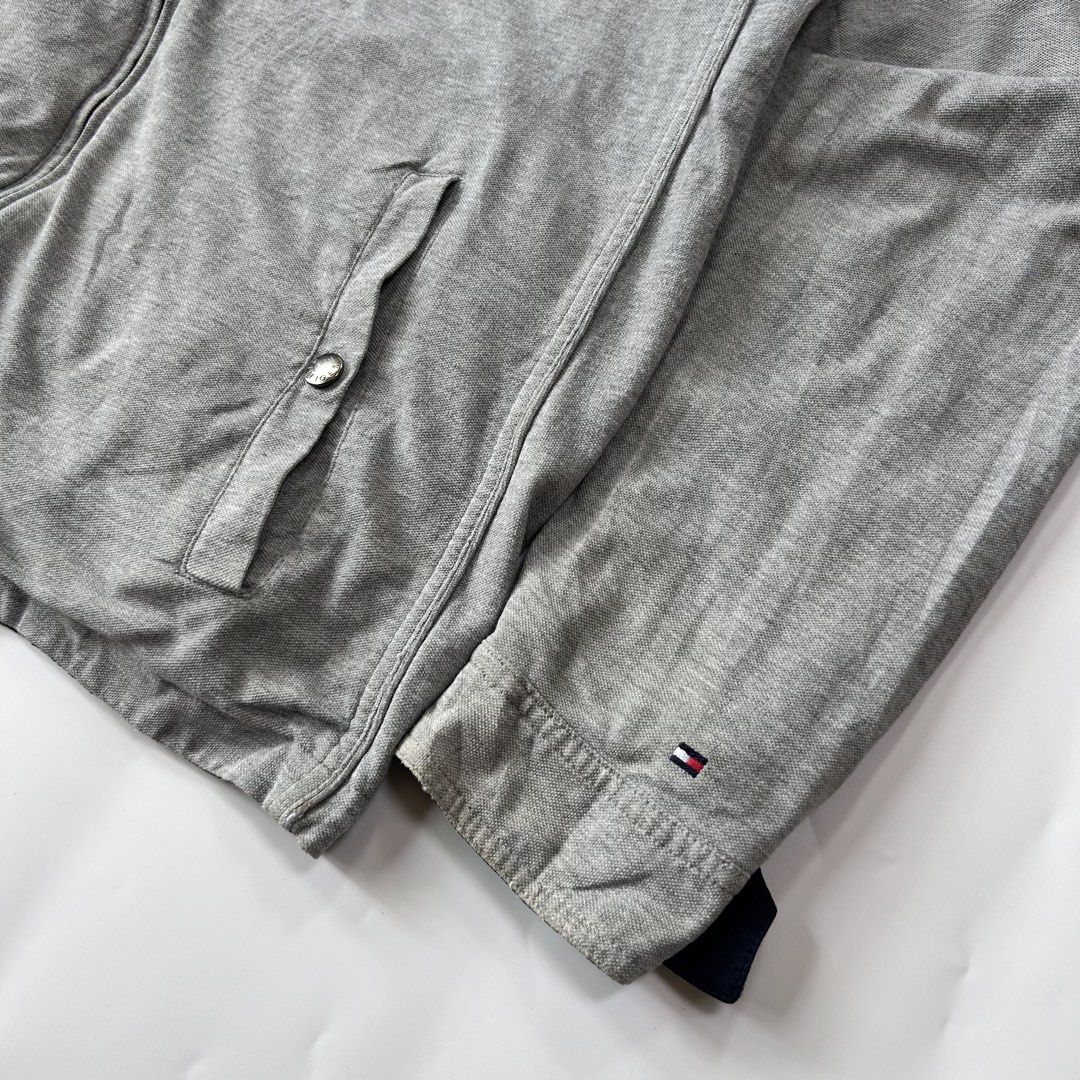 TOMMY HILFEGER RIVERSABLE JACKET (Category: Coats, Jackets and Outerwear) located in Bacolod City. Submitted by thrifth_to_the_gems (Listing ID 1463385250, Image 3). Description: TOMMY HILFIGER RIVERSABLE JACKET SIZE XXL ON TAG CAN FIT ON M-L DIMES:22x28 GOOD CONDITION 9/10 COLOR RATE AUTHENTIC/LEGIT ISSUE BROKEN BUTTONS NEED WASH ONLY .