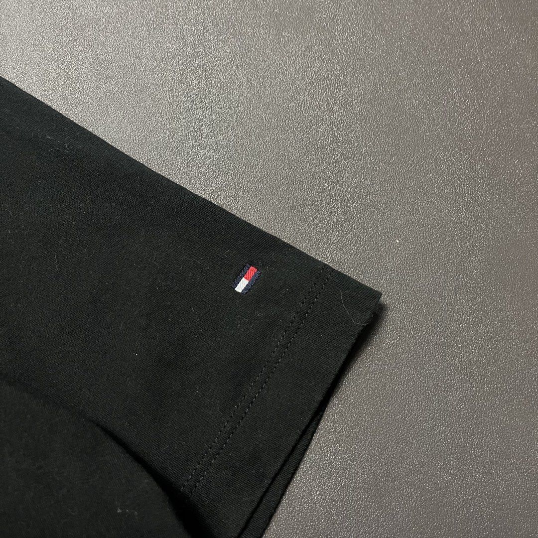 Tommy Hilfiger Shirt (Category: Tshirts & Polo Shirts ) located in Moncada. Submitted by tishokthrift (Listing ID 1463369682, Image 3). Description: Dimension (in Inches): 21 by 29.