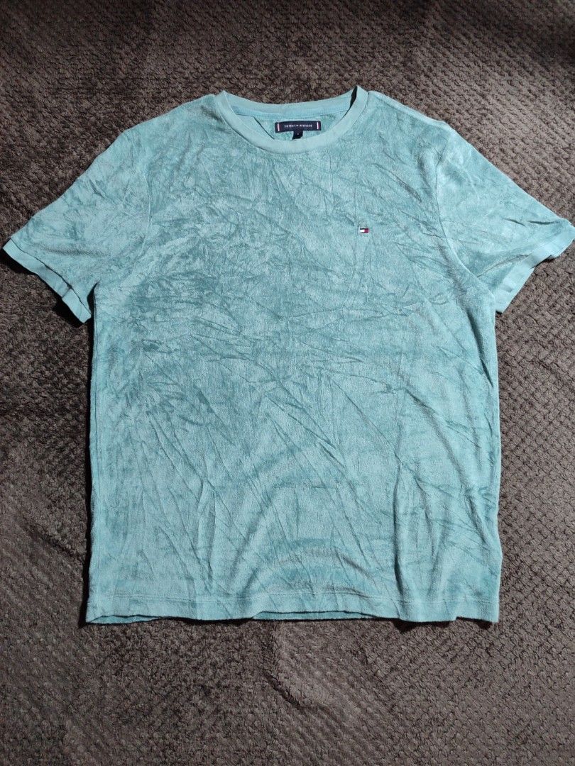 TOMMY HILFIGER TERRY TOWEL (Category: Tshirts & Polo Shirts ) located in Pagadian. Submitted by hidden_gems. (Listing ID 1463421553, Image 1). Description: L 27 W 21 NO ISSUE.