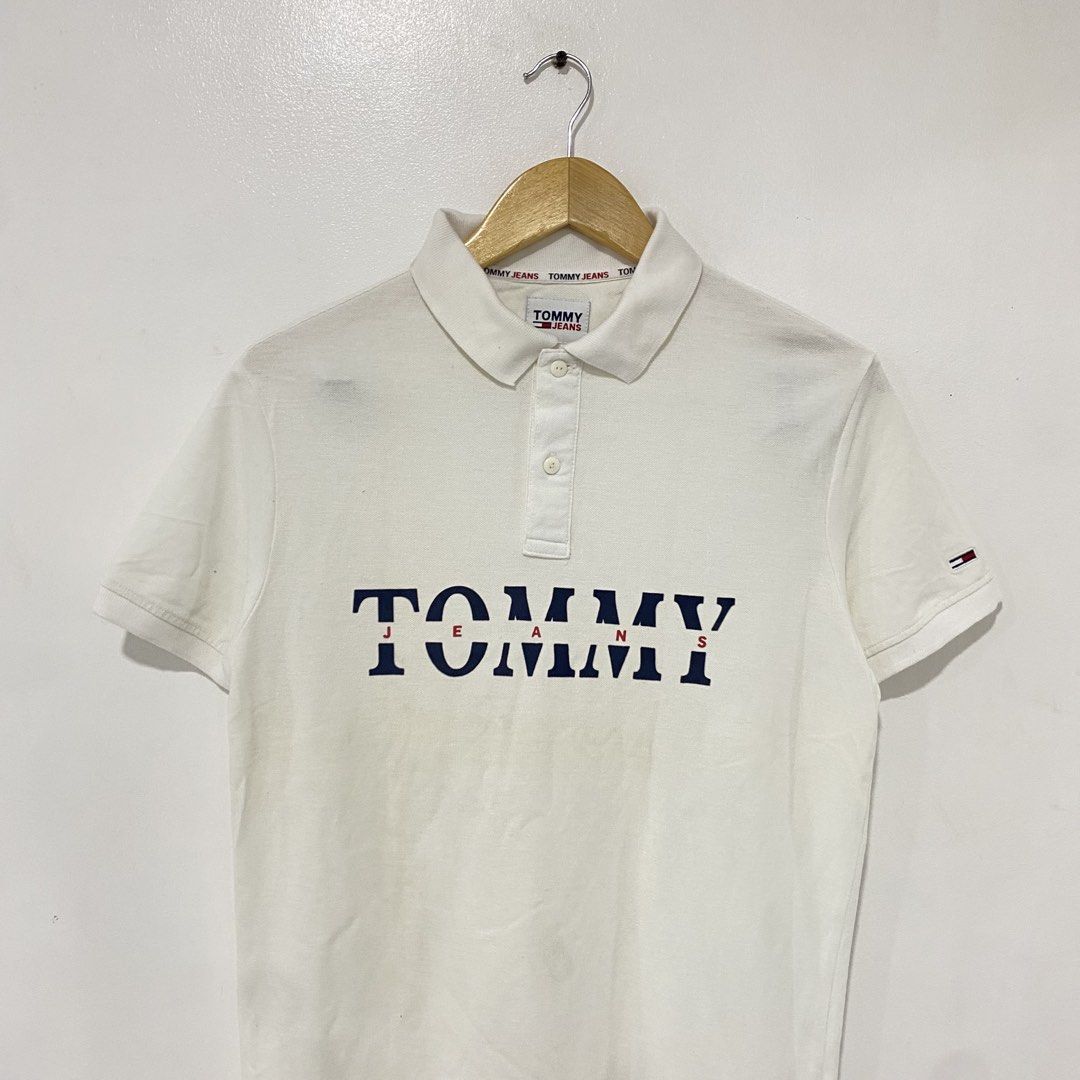 Tommy Jeans PoloShirt size small (Category: Tshirts & Polo Shirts ) located in Taguig. Submitted by orblop.finds (Listing ID 1463514208, Image 2). Description: ⚫️Tommy jeans poloshirt -Size Small -Width:19 -Length:25 -Excellent condition .