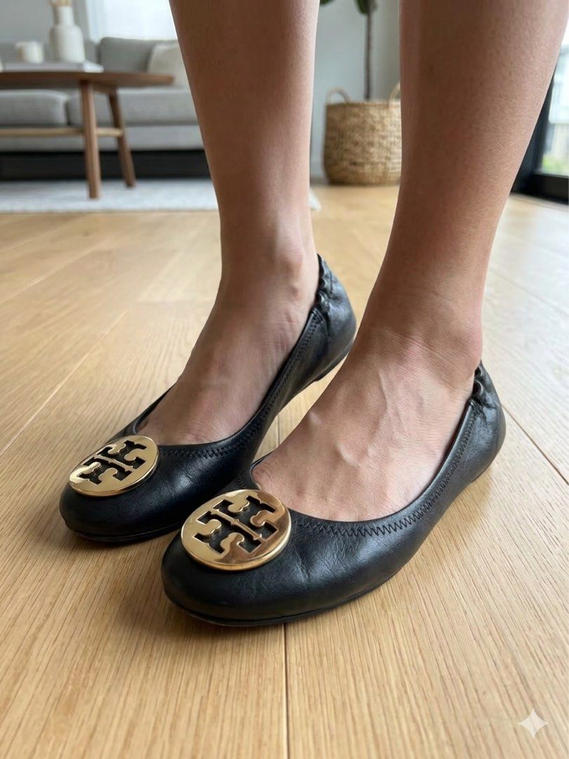 Tory Burch ballet (Category: Sneakers & Footwear) located in Manila. Submitted by zoeykim16 (Listing ID 1463496709, Image 1). Description: Tory Burch ballet flats Size 7 1/2 .