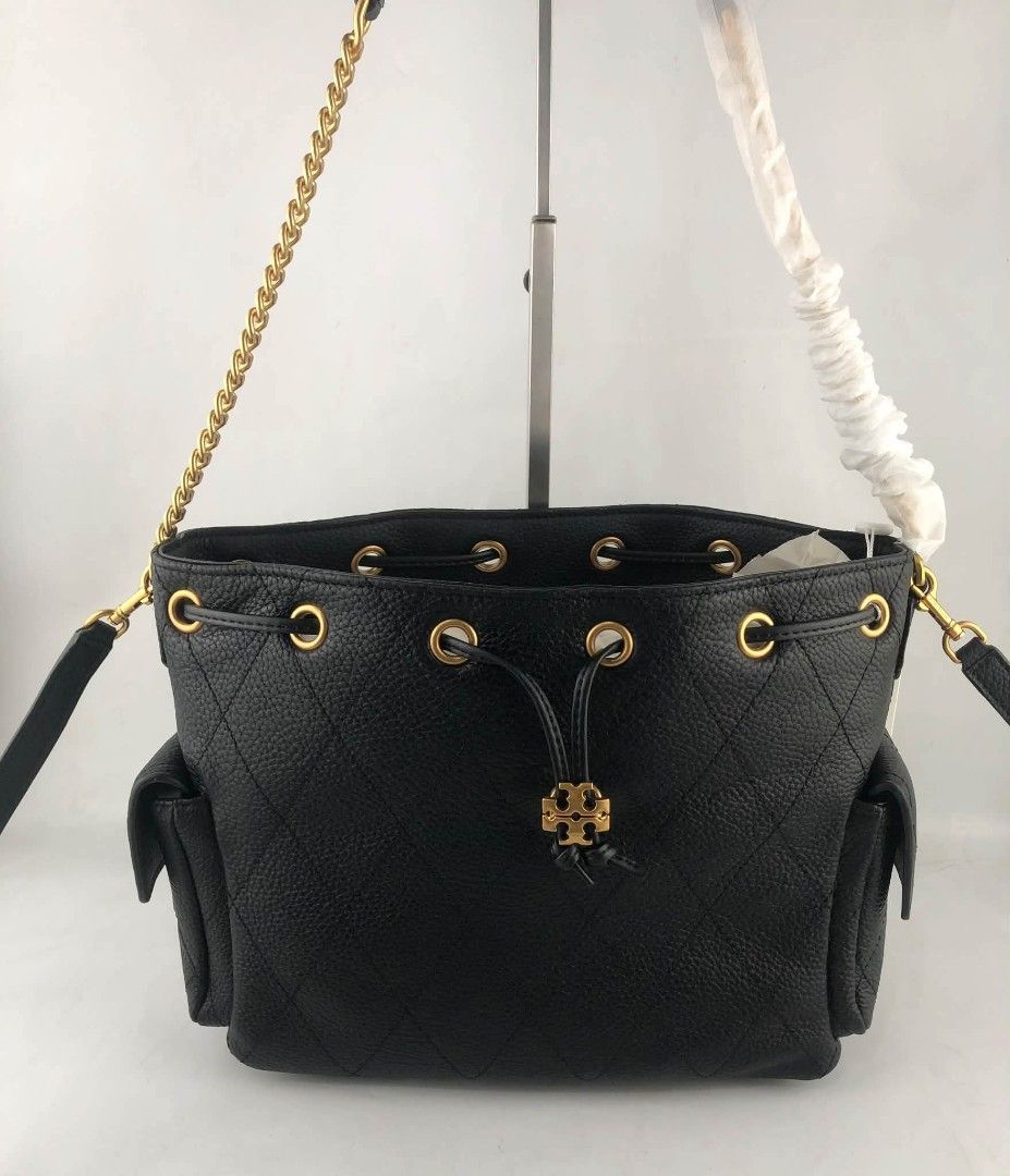 Tory Charlie Bucket Bag (Category: Cross-body Bags) located in Manila. Submitted by msddirectfactoryoutlet (Listing ID 1463388193, Image 2). Description: .