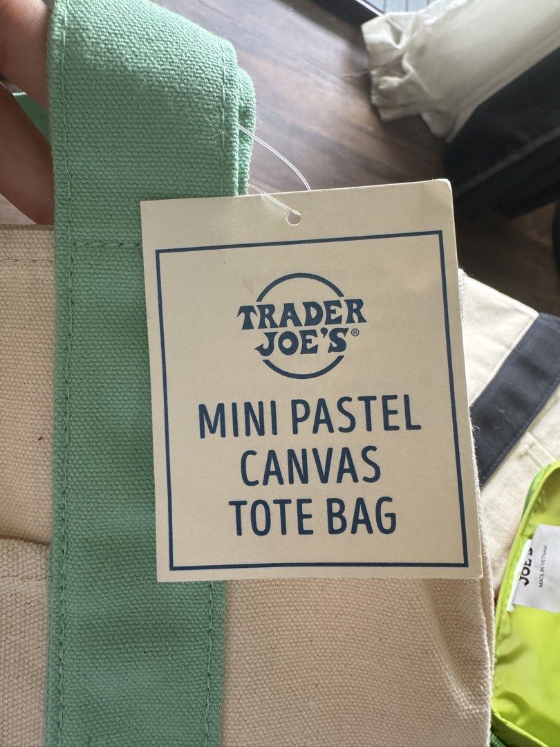 Trader Joe's Mini Paste Tote Bag - Green (Category: Tote Bags) located in Manila. Submitted by ssjg_14 (Listing ID 1463328508, Image 2). Description: Trader Joe's Mini Pastel Tote Bag - Green BACK IN STOCK Authentic Shipped from 🇺🇸 MOP: GCASH or Bank Transfer On hand and Ready to ship 📍Taguig.