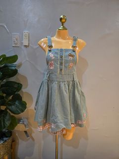 (Category: ) located in . Submitted by thriftolshoppiness (Listing ID 1463483334, Image 1). Description: .