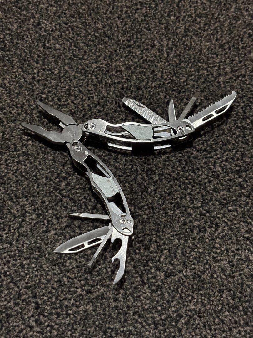 True TU194 Mini Multi-tool (Category: Hiking & Camping) located in Bulacan. Submitted by thriftstarph (Listing ID 1463472493, Image 1). Description: PLEASE READ THE DESCRIPTION BELOW‼️ True Utility TU194 Framework With Key Ring Multi-tool Mini From: Japan With Clear Box 1300 SHIPPED.