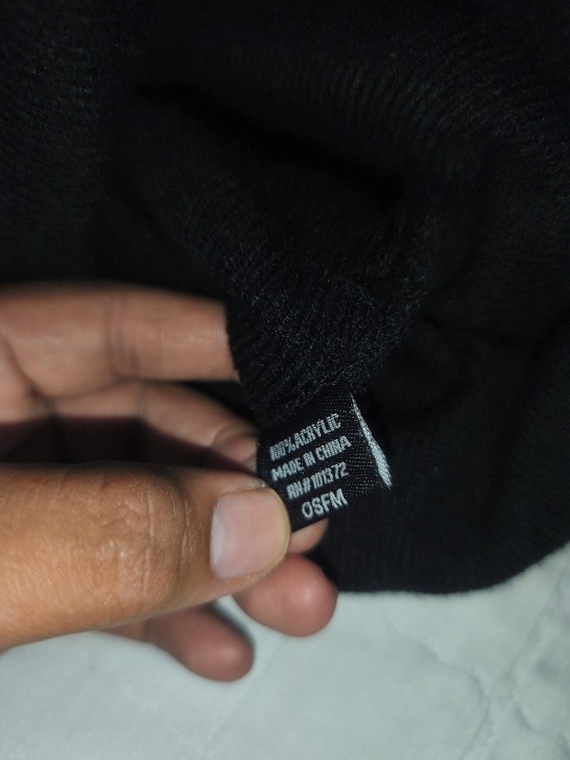Twenty One Pilots Black Beanie (Category: Beanies) located in Cagayan de Oro. Submitted by elijah350below (Listing ID 1463547897, Image 3). Description: Black beanie with the Twenty One Pilots logo embroidered on the front. Made of 100% acrylic. One size fits most. Great for fans of the band. Keep warm in style. one size excellent no issues payment: Gcash, maribank & LBP courier: J&T color may vary due to lightning items are thrifted, limit expec