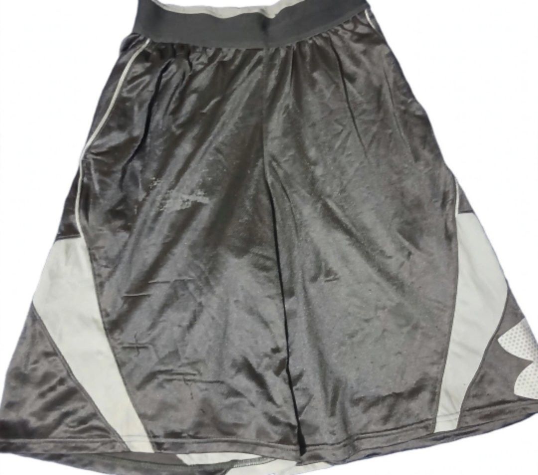 Under Armour Baller Short (Category: Shorts) located in Cavite. Submitted by steve_finds (Listing ID 1463453594, Image 1). Description: 300 Shipped Garterize Waistline Minimal Issue: Paint Sign Of Usage.