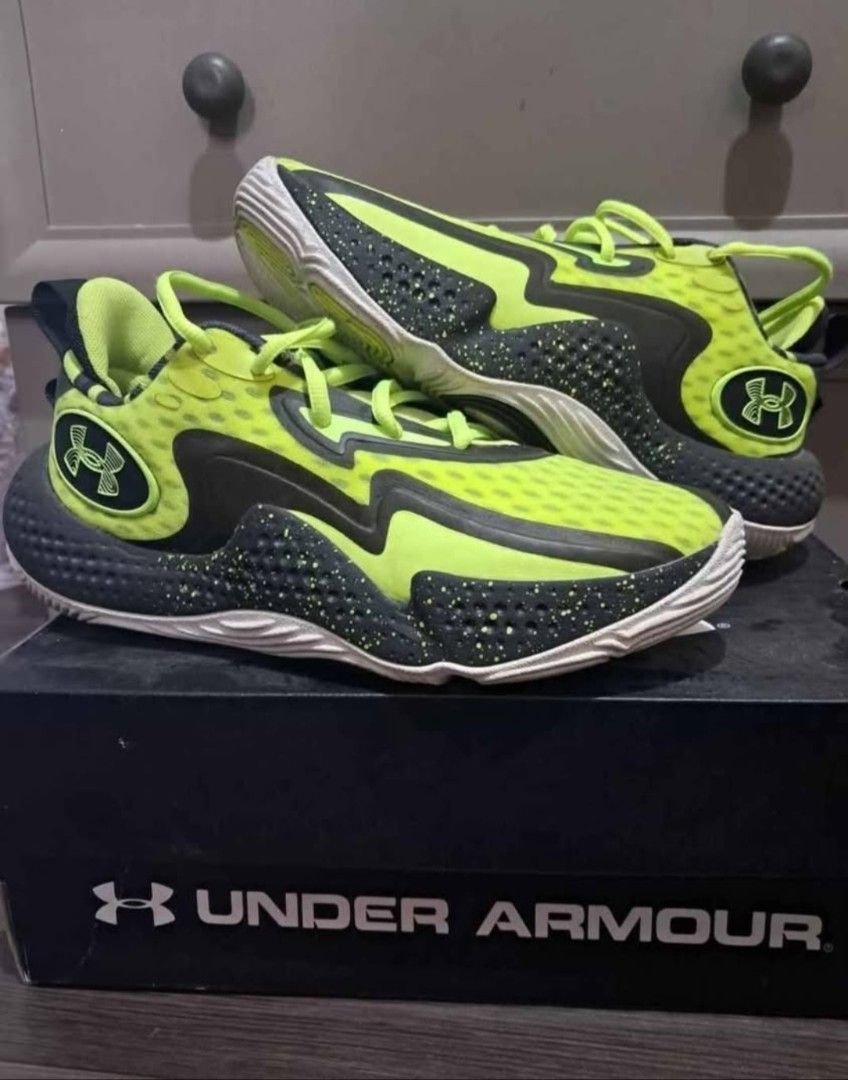 UNDER ARMOUR SPAWN RUNNING SHOES (Category: Sneakers) located in Manila. Submitted by silvershot.11 (Listing ID 1463331515, Image 1). Description: unisex running shoes. Original. once lang po ginamit. wrong size po kasi. 70% of the actual price. bagong bago pa. size: US 7 male.. For faster transaction, call or text me at 09952943599. pag dito po sa carousel, I can only reply from 8am to 12 ng tanghali..