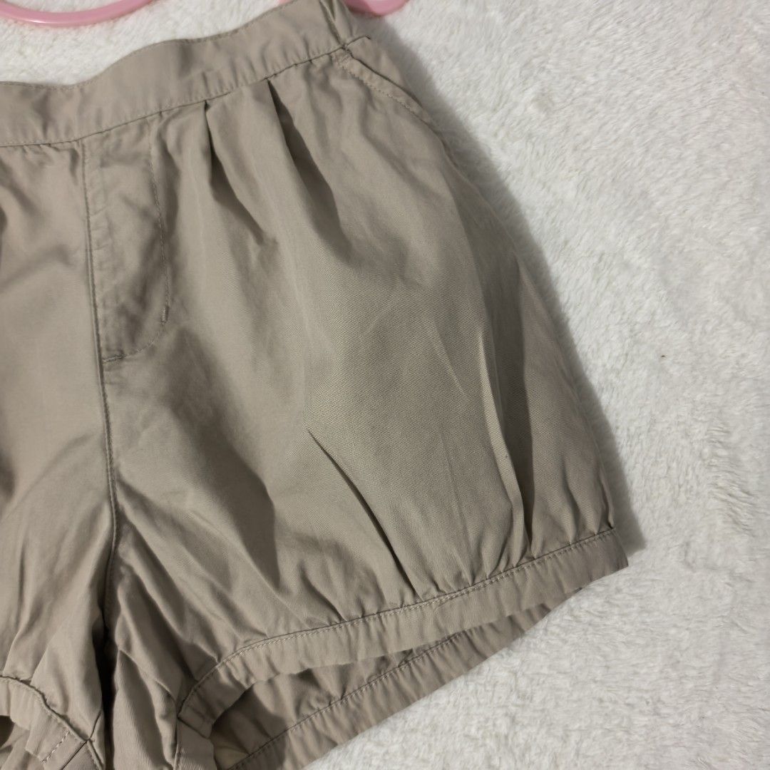 Uniqlo (6-7Y) (Category: Babies & Kids Fashion) located in Cebu City. Submitted by stealmycloset_ (Listing ID 1463328524, Image 2). Description: .