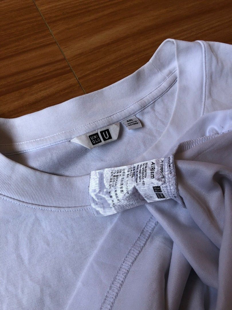 UNIQLO ARISM SHIRT (Category: Tshirts & Polo Shirts ) located in Baybay. Submitted by dathrifted (Listing ID 1463345111, Image 2). Description: UNIQLO ARISM SHIRT XXL ON TAG Width- 25 Length- 29 EXCELLENT CONDITION PM if Interested📩📩📩.