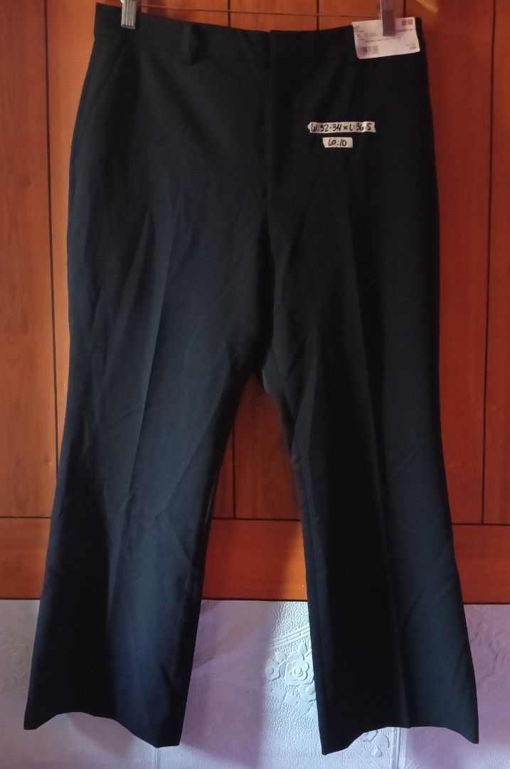 UNIQLO EZY Flare Ankle Pants(2Way Stretch) (Category: Other Bottoms) located in Basista. Submitted by purpleens_shop (Listing ID 1463457606, Image 3). Description: .