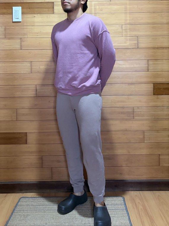 Uniqlo Loungewear Set (Category: Undergarments & Loungewear) located in Las Pinas. Submitted by cmrqz (Listing ID 1463369332, Image 1). Description: -Sold as set -Super comfy.