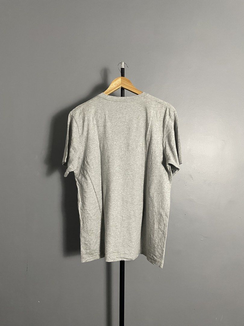 Uniqlo Pocket Tee x Disney (Category: Tshirts & Polo Shirts ) located in Cagayan de Oro. Submitted by providence.ph (Listing ID 1463457664, Image 2). Description: Uniqlo Pocket Tee x Disney Size on tag: L Length: 27.5 inch Shoulder width: 18 inch Chest width: 20 inch Conditions rate: 10/10 Color rate: 10/10 ———————————- Mine - ₱350 Steal - ₱399 Grab - ₱459 PS: Grab will automatically yours with free shipping fee. MOP: G-cash +shipping fee NOTE! K