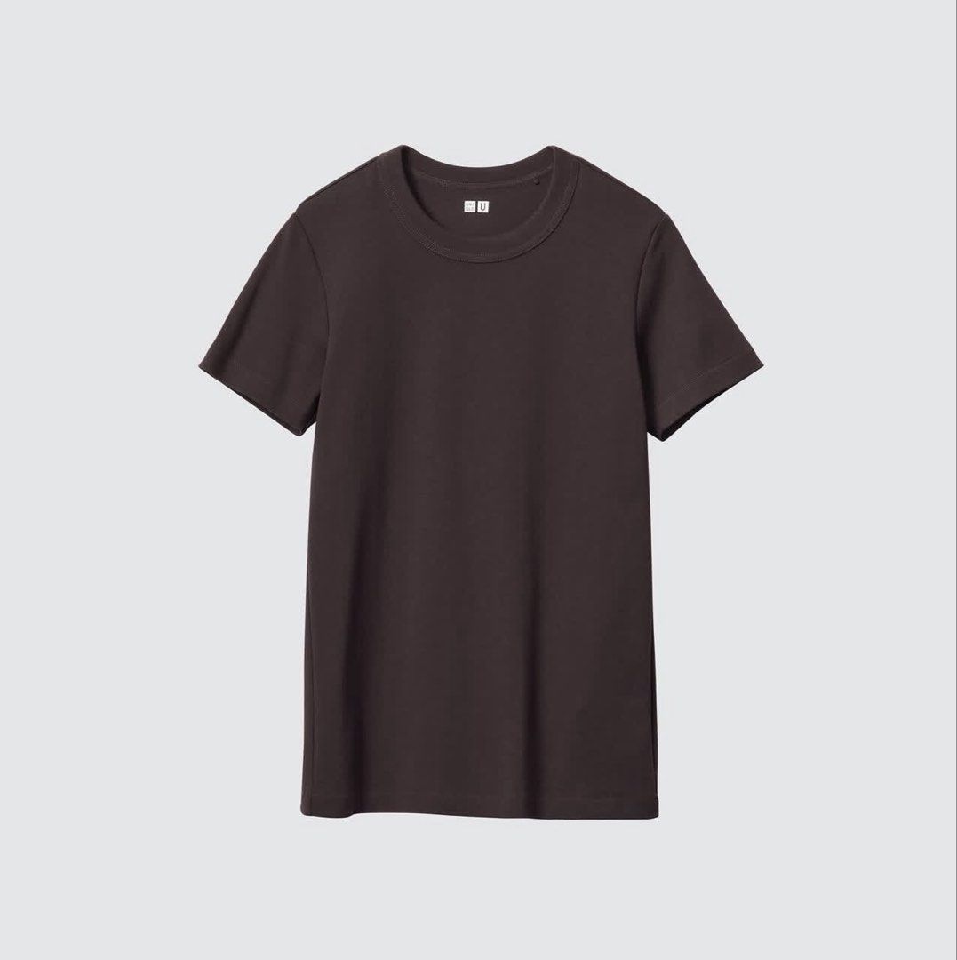 Uniqlo Tshirt Brown (Category: Shirts) located in Mandaluyong City. Submitted by keep.it (Listing ID 1463403733, Image 1). Description: .