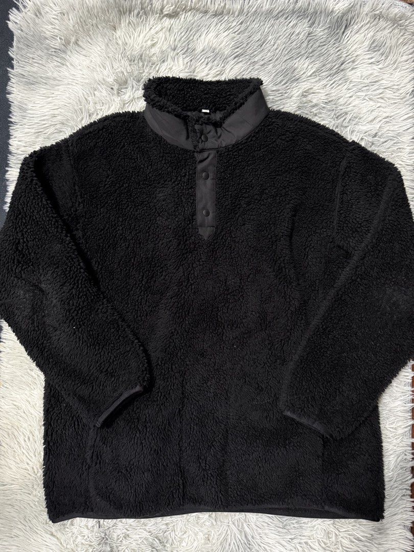Uniqlo x white mountaineering (Category: Coats, Jackets and Outerwear) located in Cavite. Submitted by timsiojo (Listing ID 1463548831, Image 1). Description: Dimension L30W25 Good condition Cavite loc .