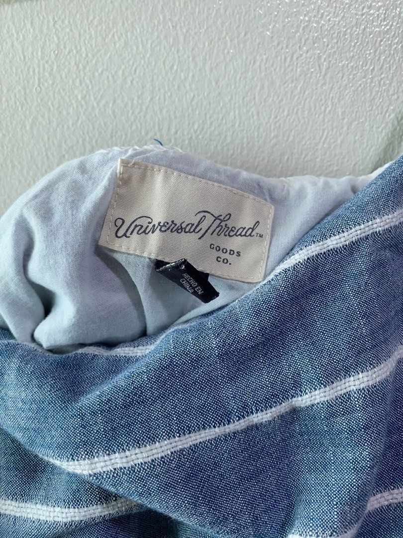 Universal Thread Blue Striped Top (Category: Others Tops) located in Caloocan City. Submitted by favestop (Listing ID 1463467535, Image 2). Description: - S-M.