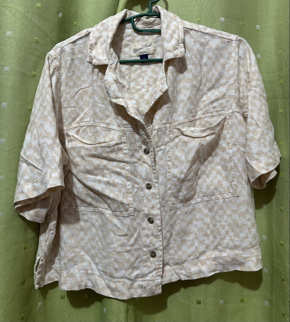 Universal Thread Linen Blend Checkered Button-Up Shirt (Category: Shirts) located in Cainta. Submitted by everywonchil (Listing ID 1463460161, Image 1). Description: - Short sleeve button-up shirt - Classic checkered pattern - Two chest pockets with button closure - Comfortable linen blend fabric - Ideal for casual wear - needs to be ironed.