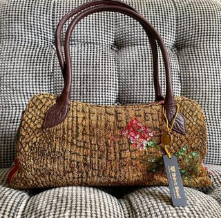 (Category: ) located in . Submitted by thriftbagcollections (Listing ID 1463459391, Image 1). Description: .
