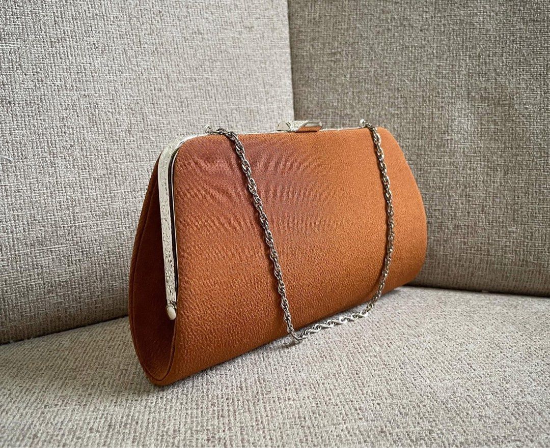 Unused Silk Clutch (Category: Clutches) located in Bulacan. Submitted by thriftbagcollections (Listing ID 1463461895, Image 3). Description: Unused Silk Clutch,Approx:H-4”W-7.5”.