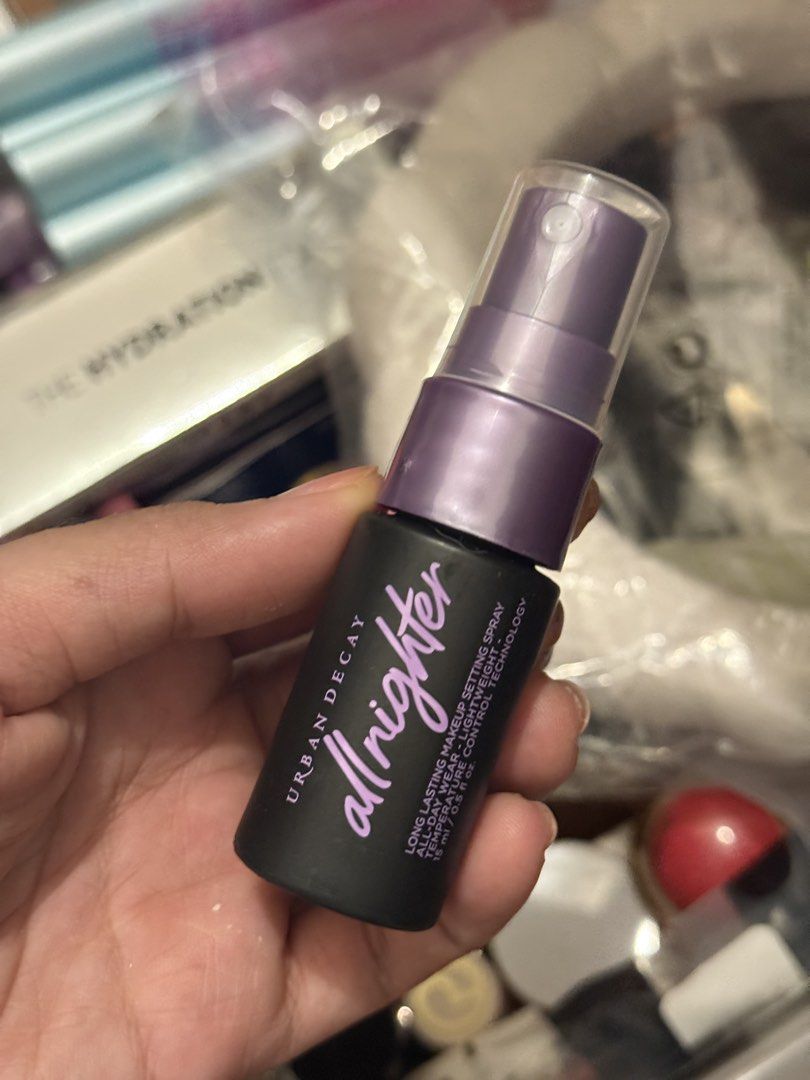 Urban decay setting spray (Category: Makeup) located in Quezon City. Submitted by quirksandcurls (Listing ID 1463441427, Image 1). Description: .