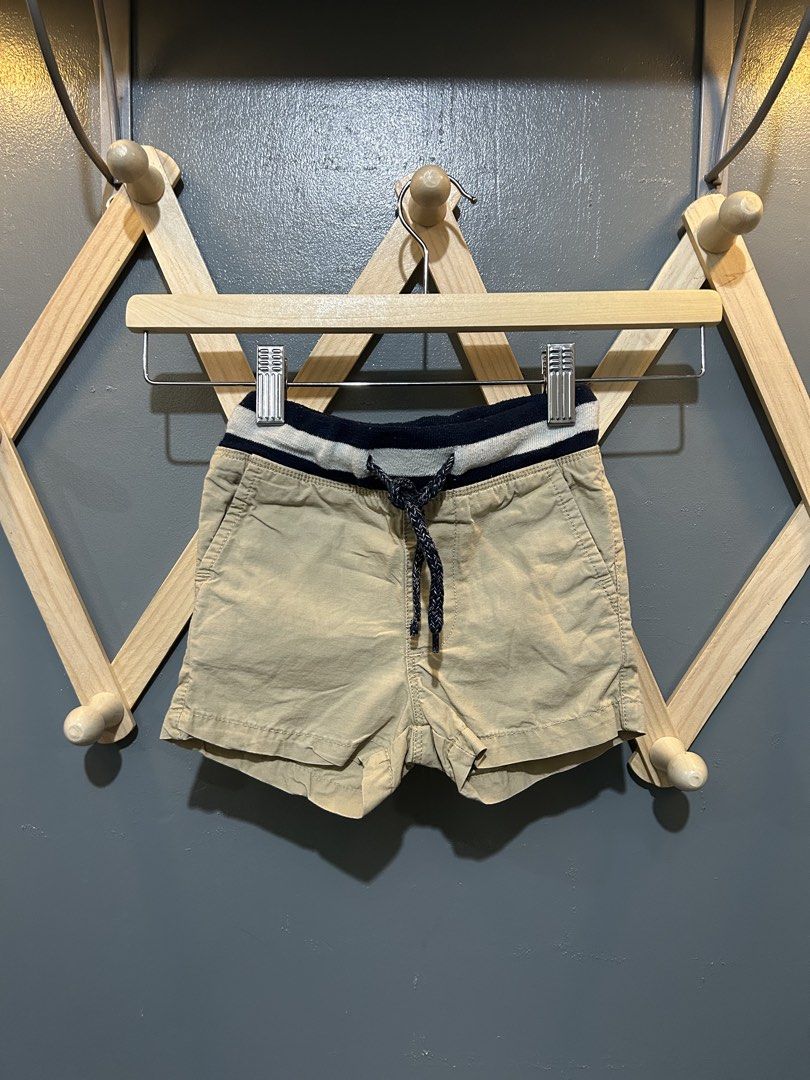 US brand short (Category: Babies & Kids Fashion) located in San Jose. Submitted by abbsc. (Listing ID 1463396315, Image 1). Description: Functional drawstring 12-18m.