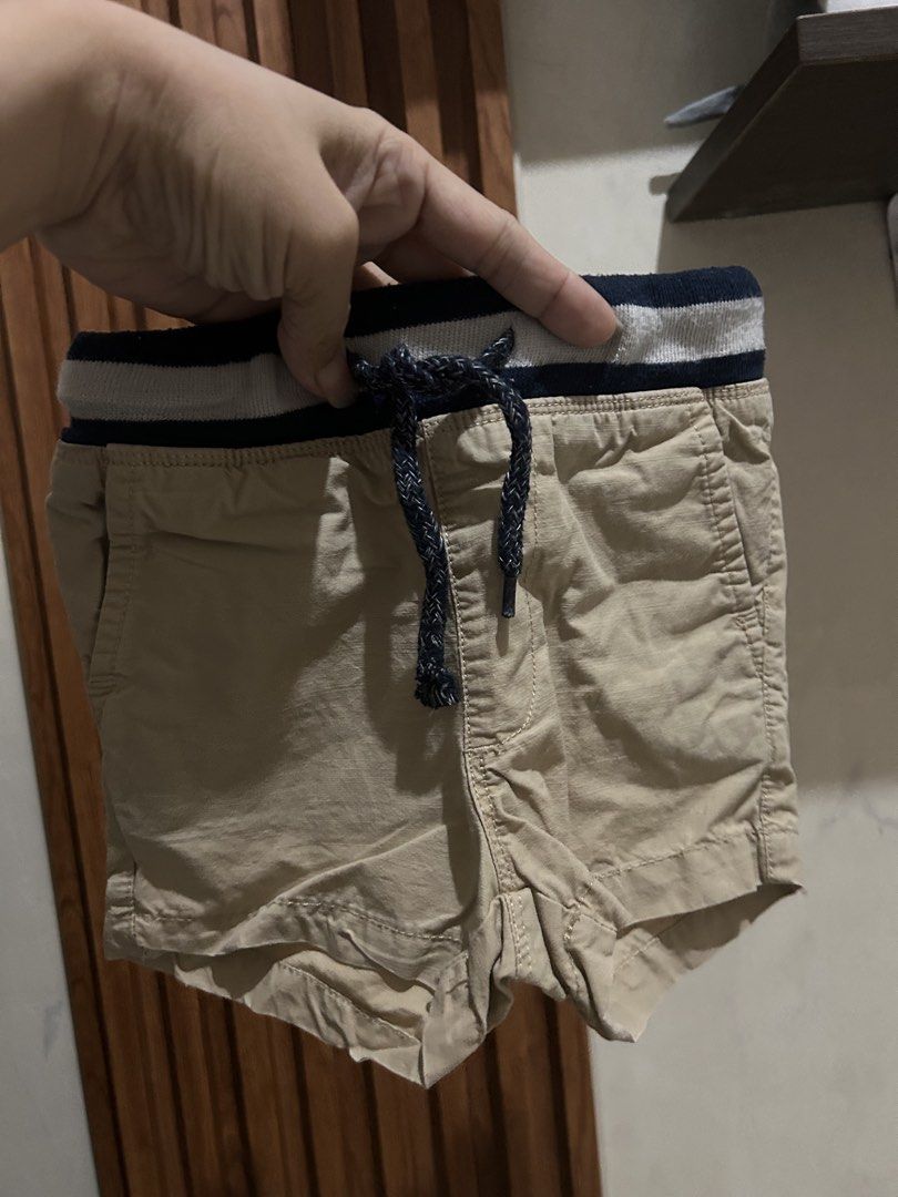 US brand short (Category: Babies & Kids Fashion) located in San Jose. Submitted by abbsc. (Listing ID 1463396315, Image 2). Description: Functional drawstring 12-18m.