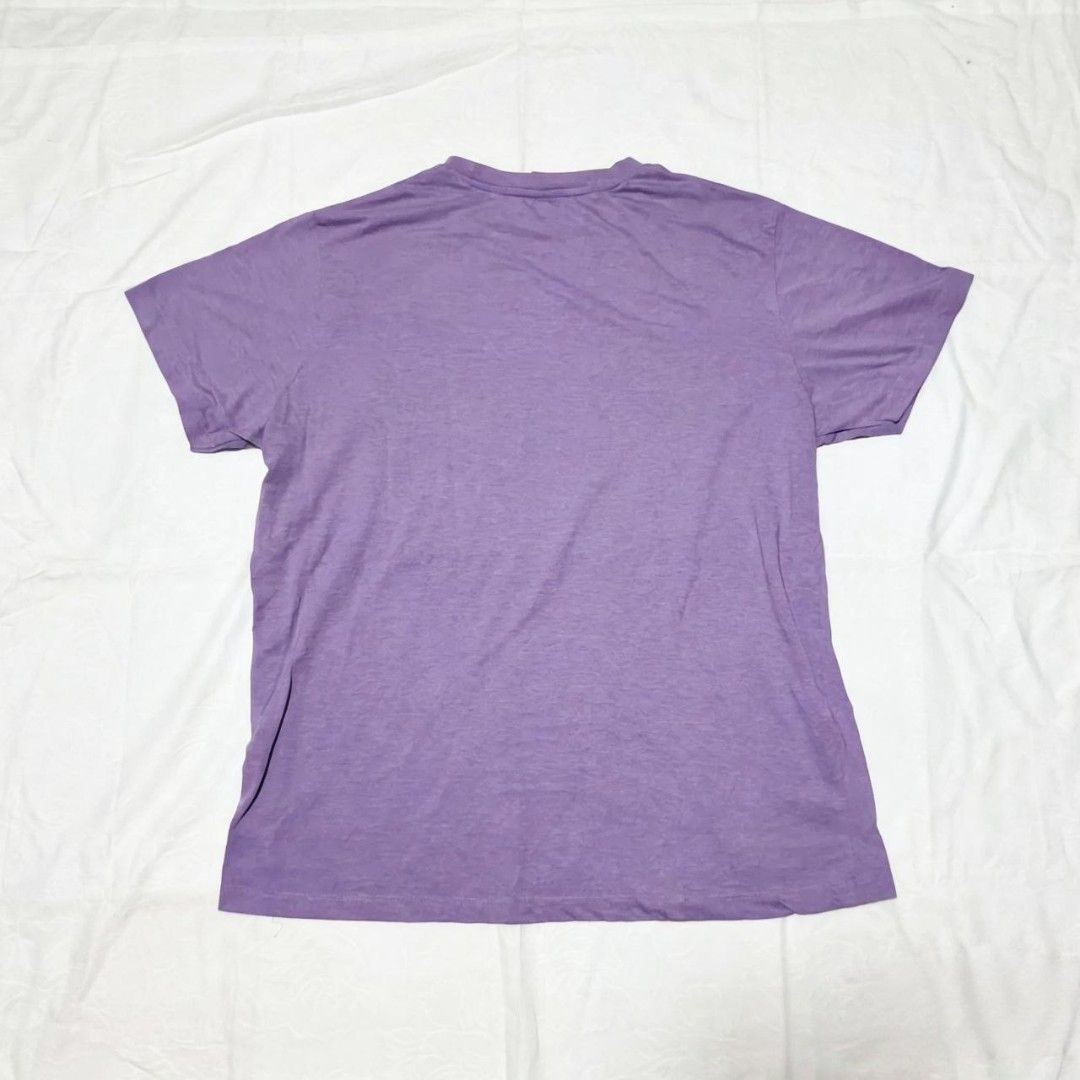 US Polo Assn Purple Tee (Category: Tshirts & Polo Shirts ) located in Quezon City. Submitted by rodthrift00 (Listing ID 1463368782, Image 2). Description: Best Fit: L-XL Dimension(WxL) : 23x30 Condition: 10/10 Issue: NA.